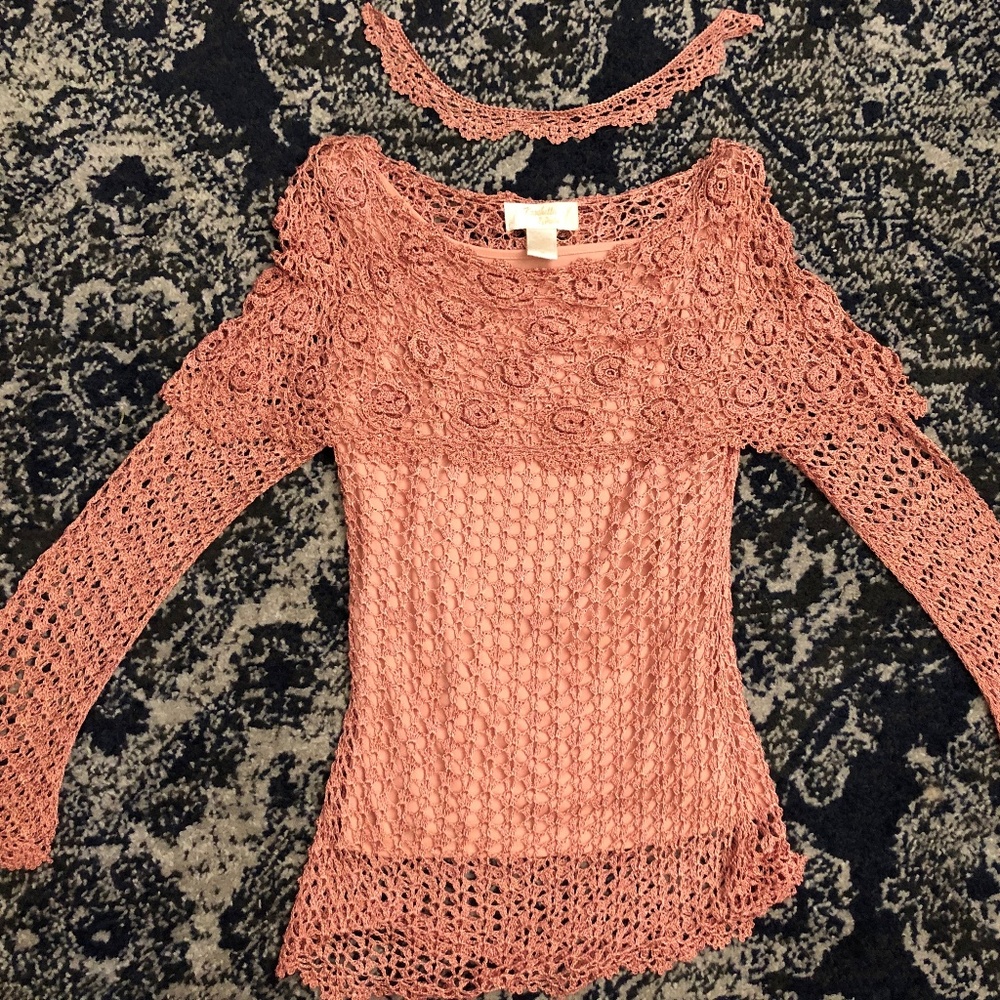 GORGEOUS Crocheted LS Lightweight Sweater w/Choker